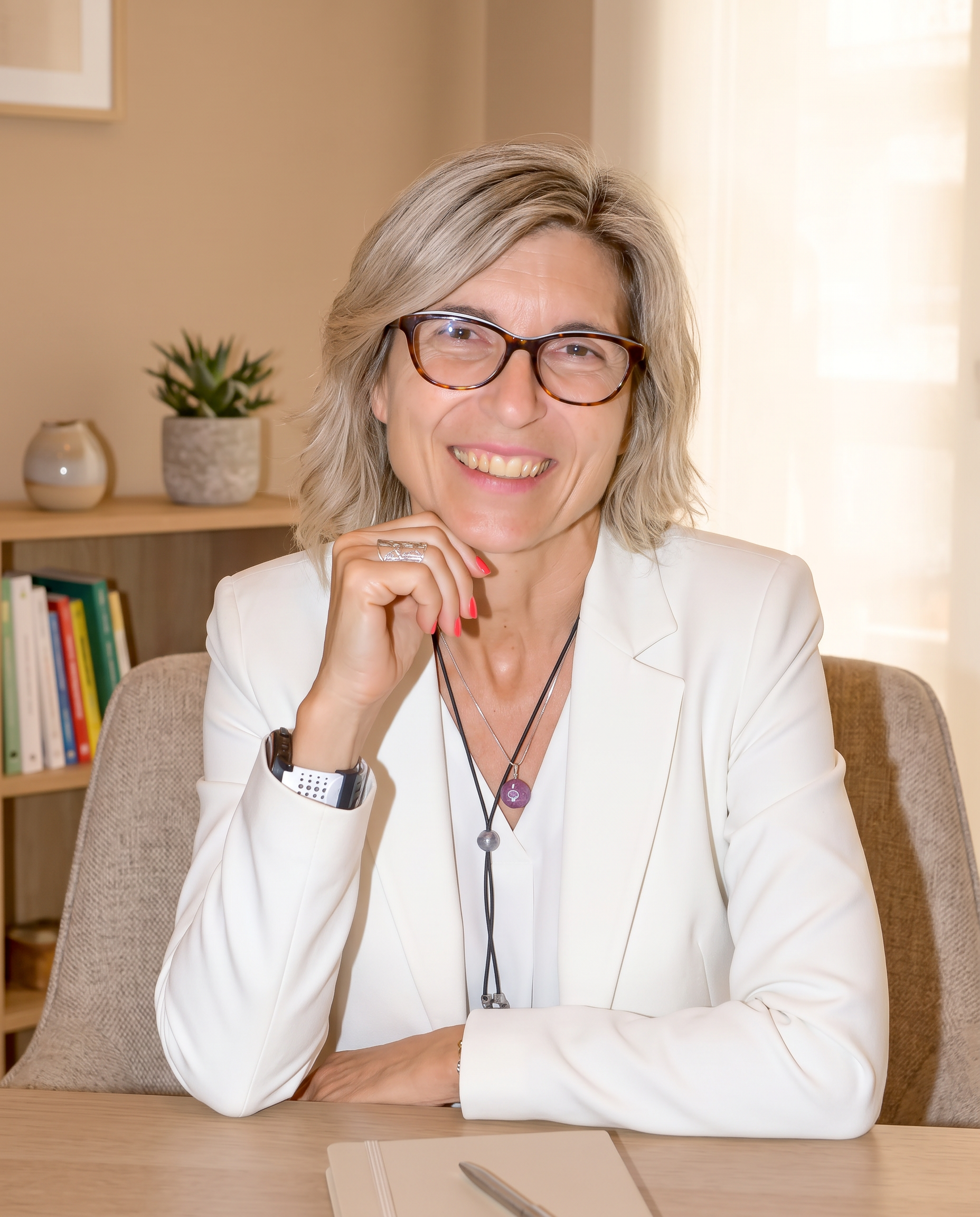 Elena Gottardo, psicologa e formatrice, nel suo studio